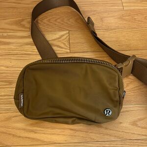 Lululemon Fanny pack